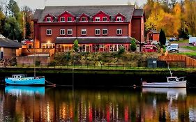 Rivers Hotel